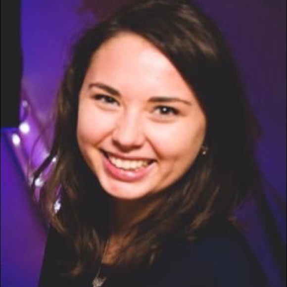 Meet your Posher, Jennifer - Picture 1 of 1